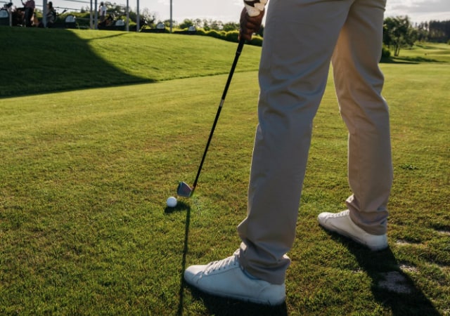 hit the golf ball